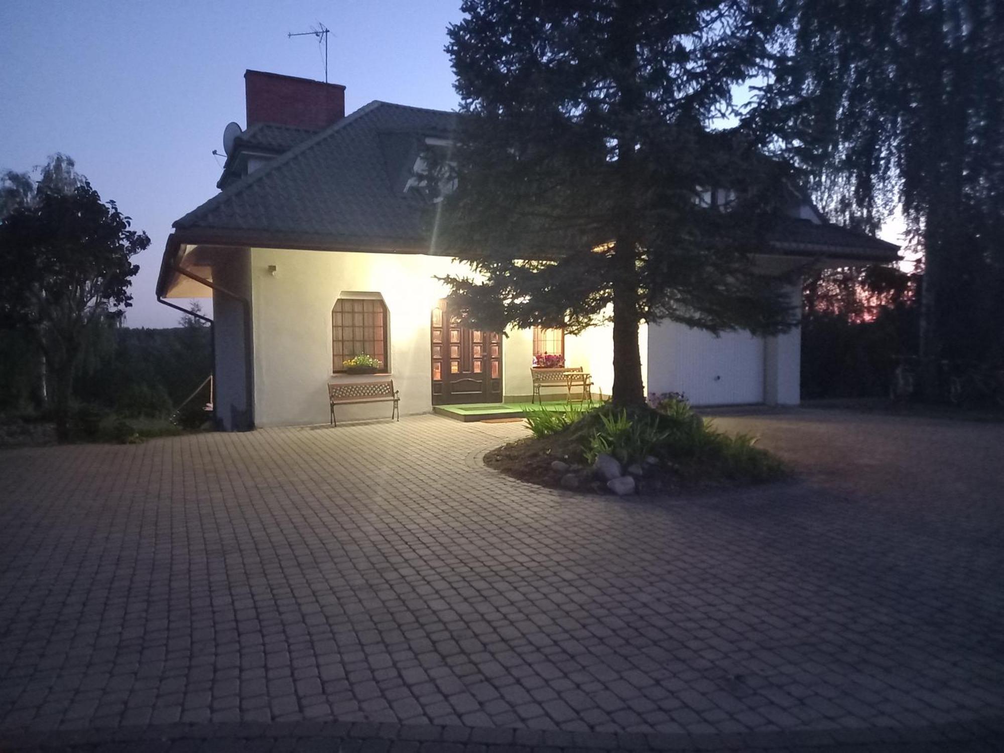 Dom Nad Jeziorem Zbiczno Siedlisko Grzmieca Exteriör bild